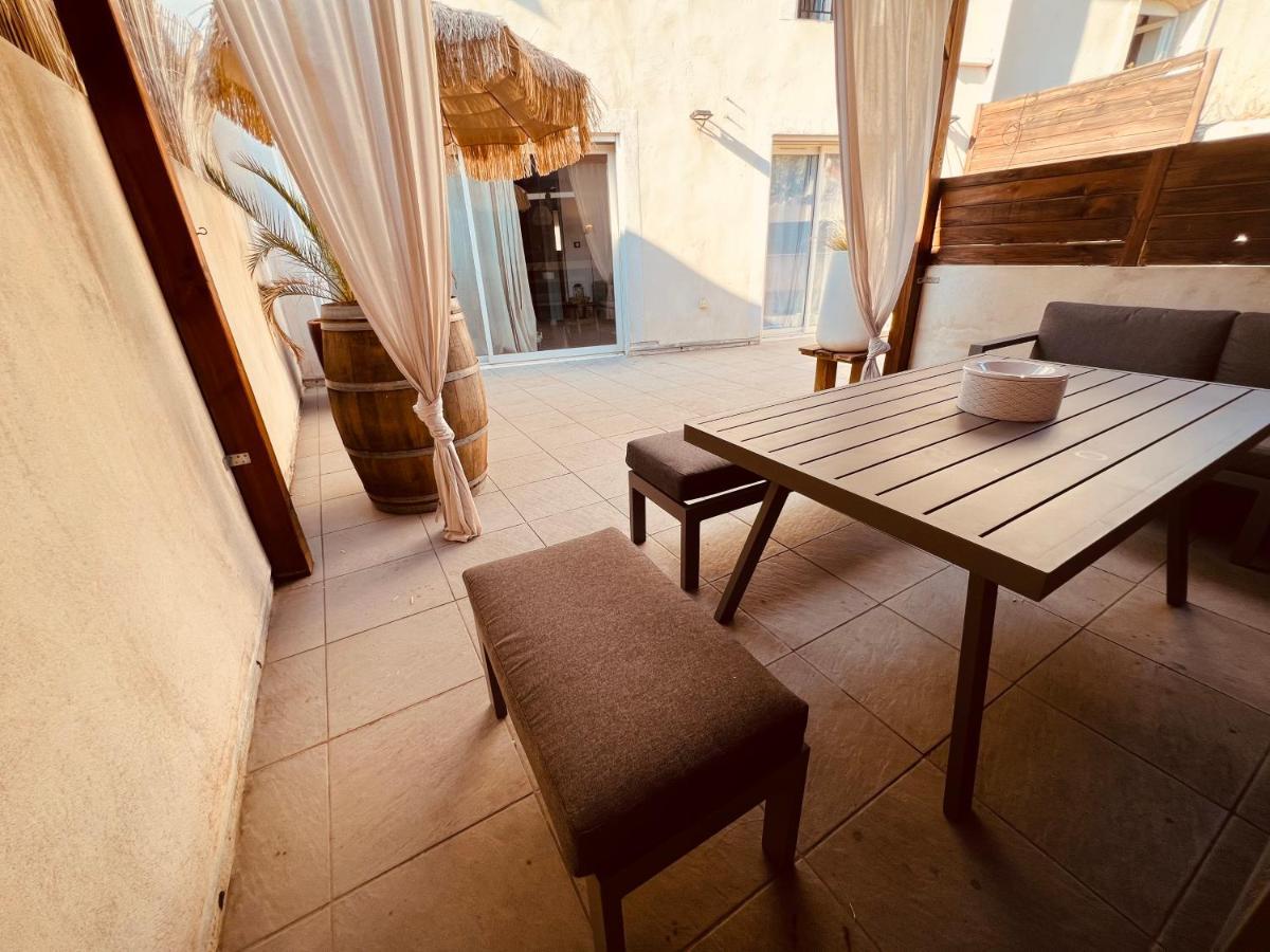 Maison De Village Ecusson - Logement Entier - 160M2 - 4Chambres - Centre Ville - Terrasse - Climatise Ним Екстериор снимка