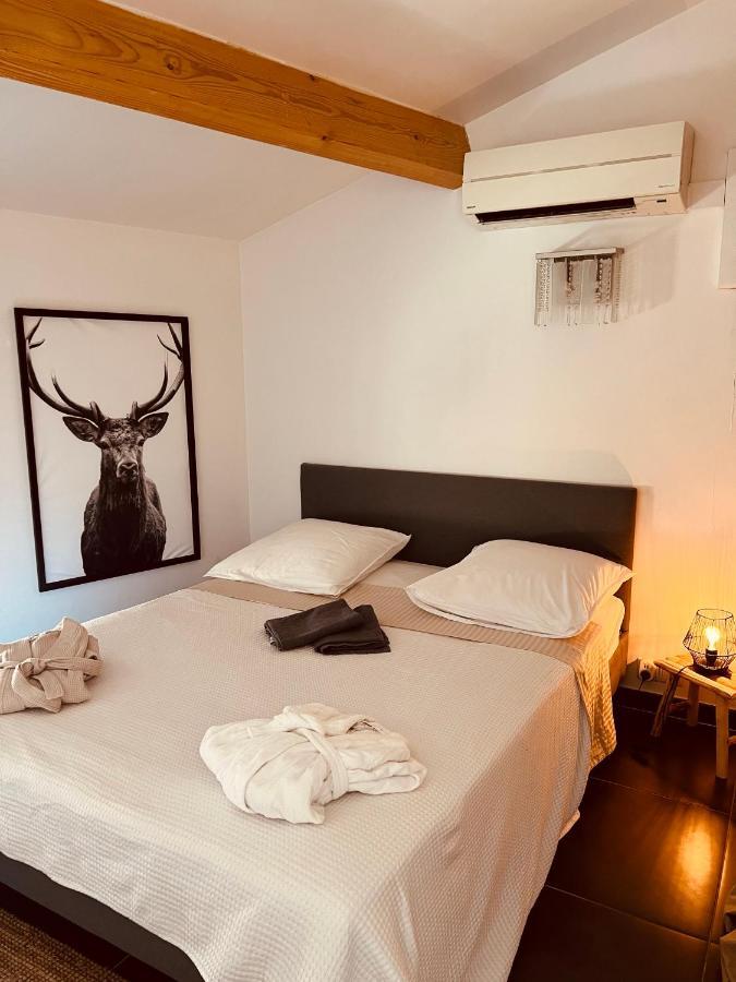 Maison De Village Ecusson - Logement Entier - 160M2 - 4Chambres - Centre Ville - Terrasse - Climatise Ним Екстериор снимка